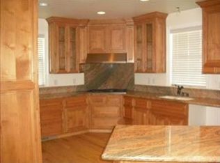 7001 Ridge Rd, Newcastle, CA 95658