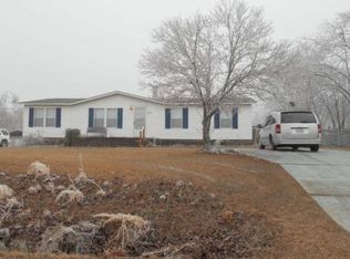 987 Blue Rd, Parkton, NC 28371