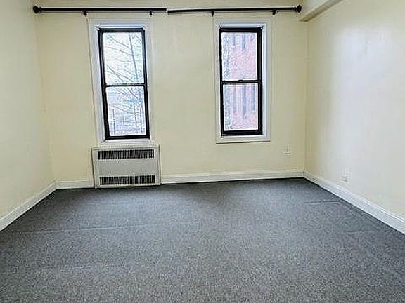 4th image of 92-05 Whitney Ave APT A27