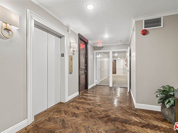 4th image of 133 S Oakhurst Dr APT 301