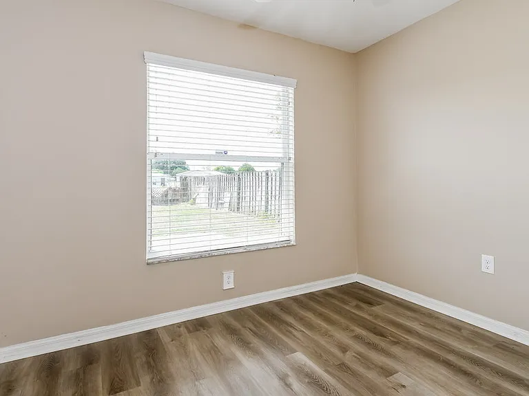 1940 Villa Angelo Blvd — Photo 13
