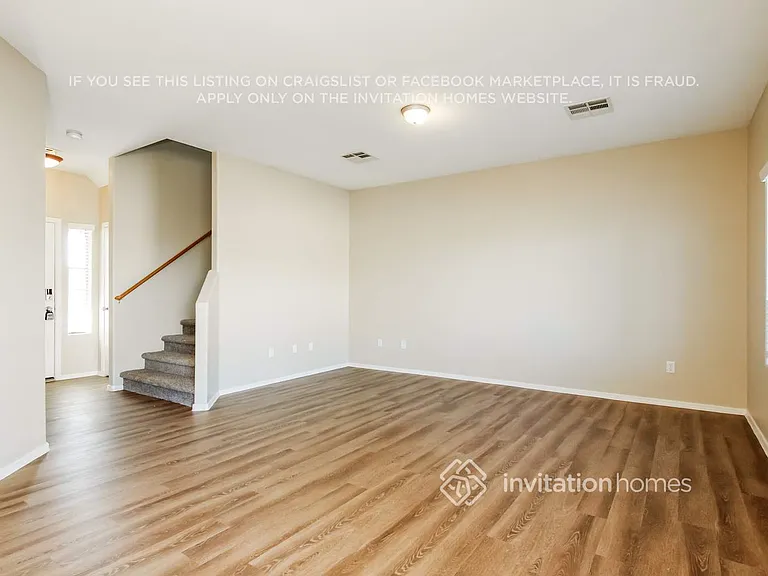 5626 S 11th Pl — Photo 6