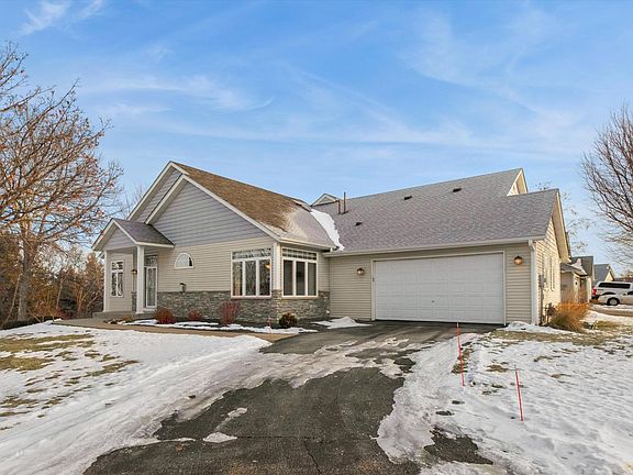 3rd image of 14550 Hunters Ln