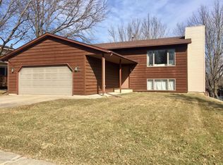 5704 Longboat Rd NW, Rochester, MN 55901