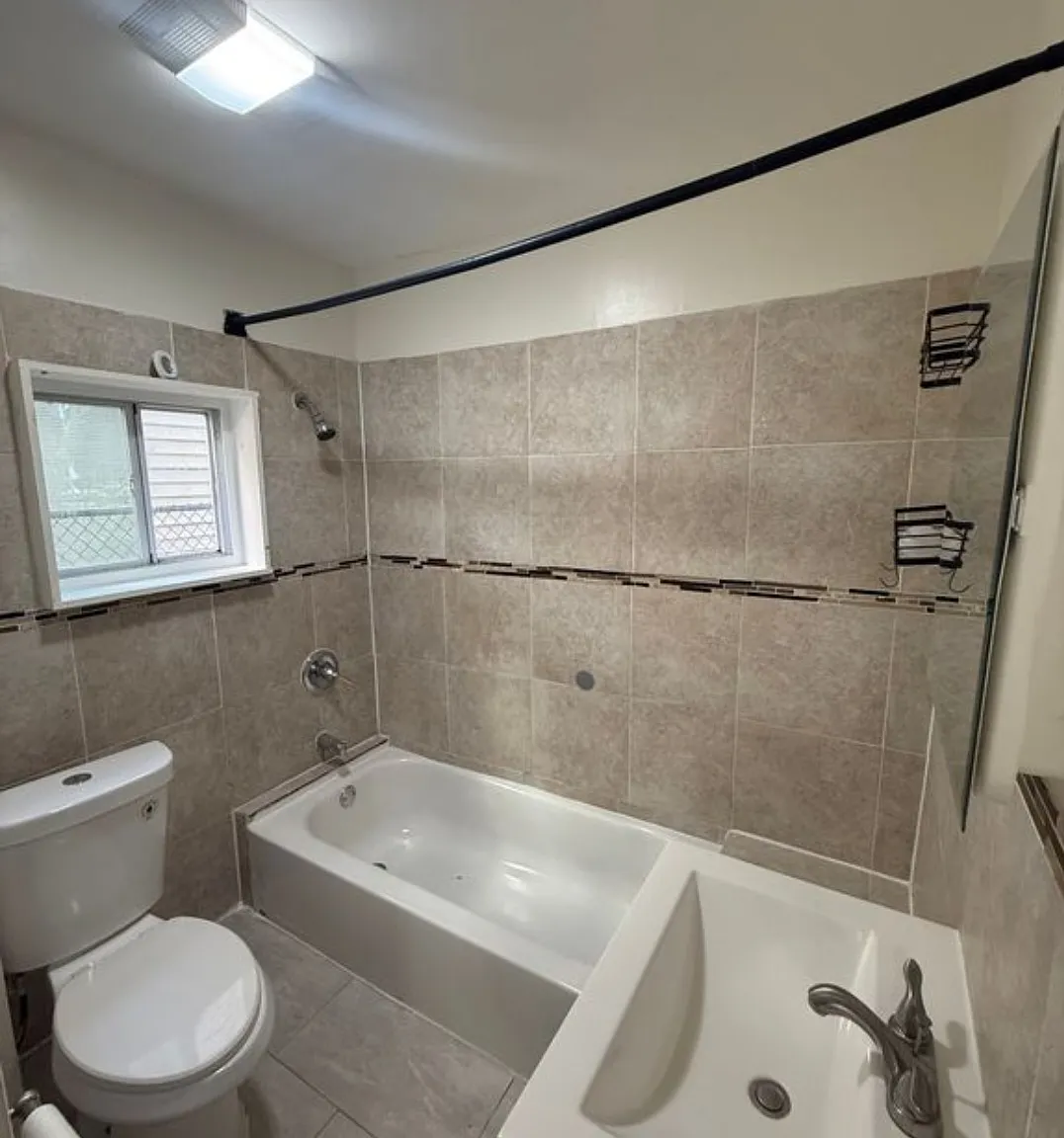 2 bed, $1,999 — Photo 2