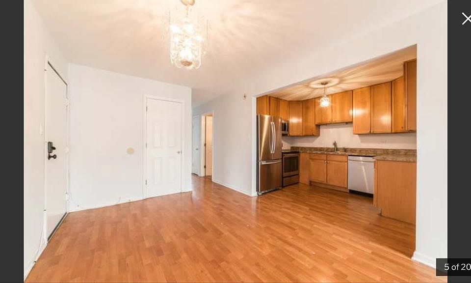 1st image of 454 E Spruce Dr APT 3B