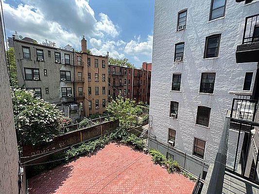 2nd image of 440 E 115th St #3C