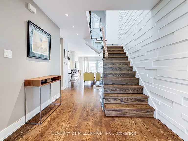 30 Queensmill Ct — Photo 19