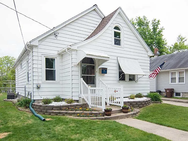 443 Bates St photo 1