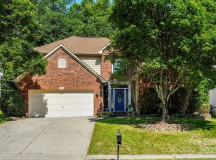 5818 Downfield Wood Dr, Charlotte, NC 28269