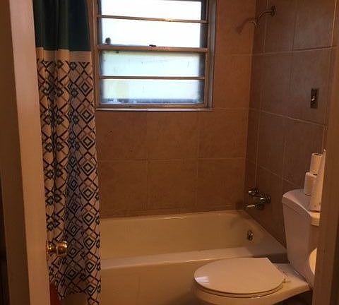 4th image of 4049 Timberwood Dr