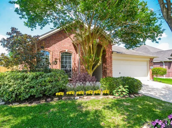 13003 Winter Springs Dr, Pearland, TX 77584