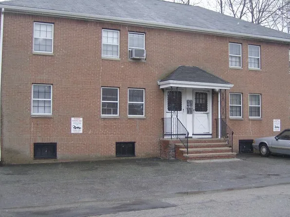 24 Aldrich Rd #2, Watertown, MA 02472