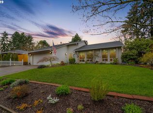 11344 SW Cottonwood Ln, Tigard, OR 97223