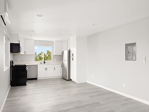 2nd image of 1883-91 Coolidge St #1891