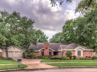 603 Woodlake Cir, Sugar Land, TX 77498