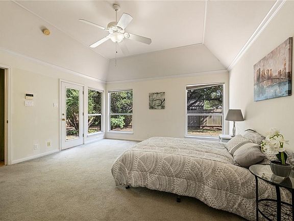 3rd image of 5347 Magdelena Dr