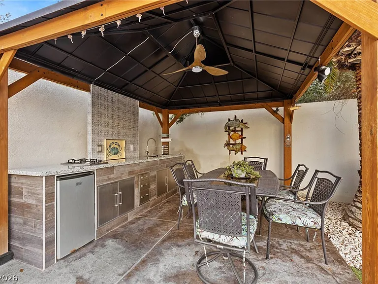407 Crater Ct — Photo 47