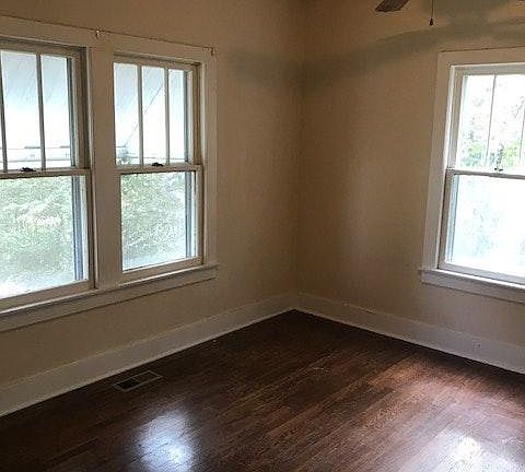 5th image of 1038 Hart St