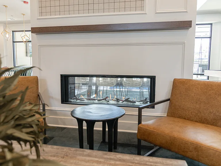 Luxe 360 on Centerpointe — Photo 37