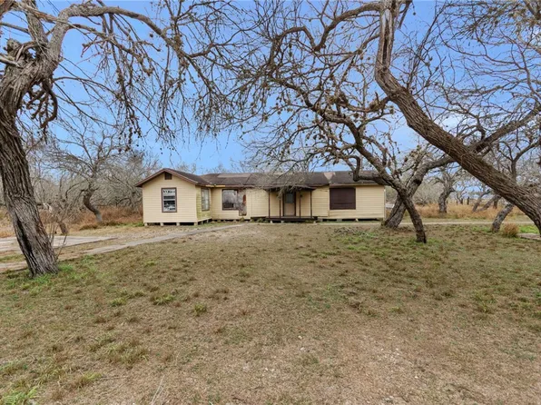 129 N County Road 1012, Kingsville, TX 78363