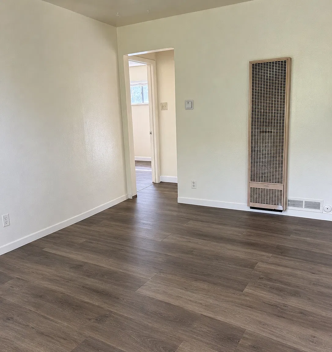 2121 Gold Ave SE - 12 — Photo 4