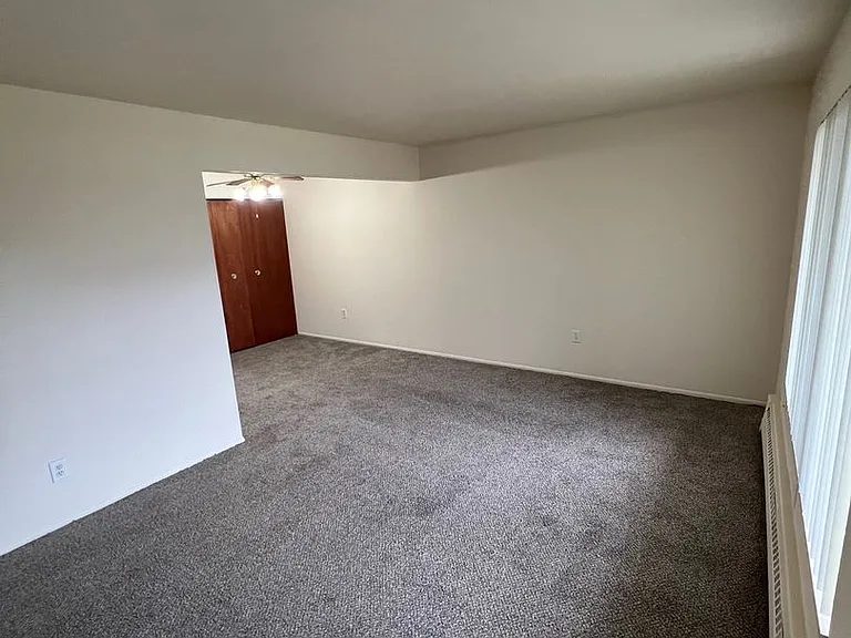 16435 E Twelve Mile Rd — Photo 20