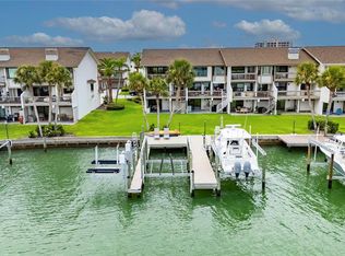 160 Marina Del Rey Ct, Clearwater, FL 33767