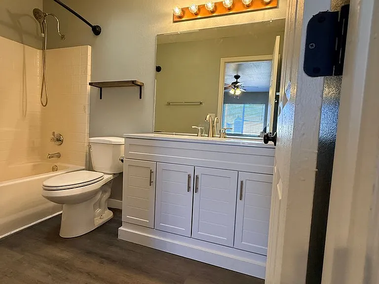 8406 E Sommer Dr — Photo 12