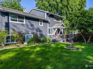 19526 23rd Ave NE, Shoreline, WA 98155