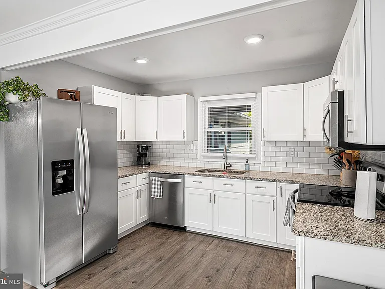 3710 Ivy Hill Ln — Photo 10