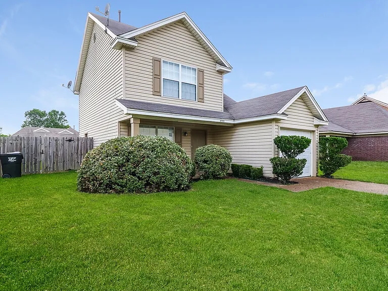 4551 Blue River Dr — Photo 3