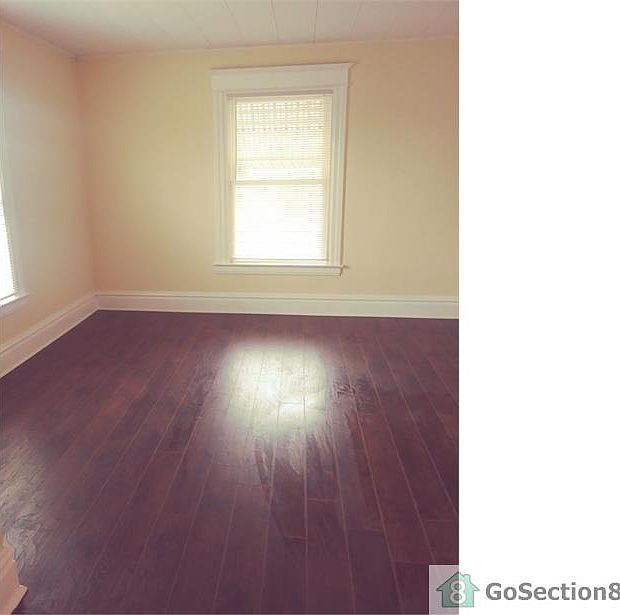 1st image of 516 11th St #2