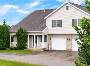 1203 Homestead Dr, Sun Prairie, WI 53590