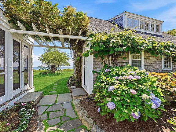 2nd image of 91 Plantingfield Way