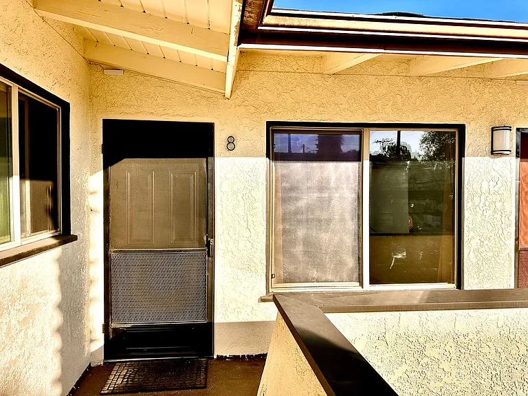 1101 E Grand Ave — Photo 104