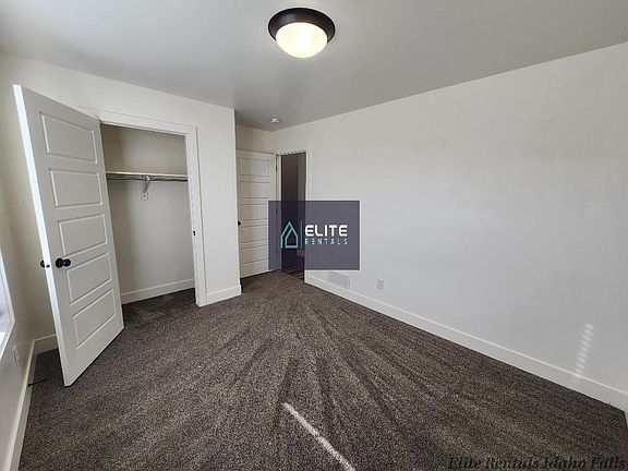 3rd image of 3162 Stella Dr