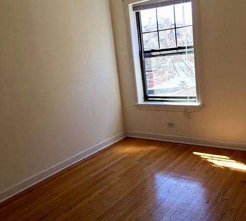 5th image of 1101 W Wellington Ave APT 03