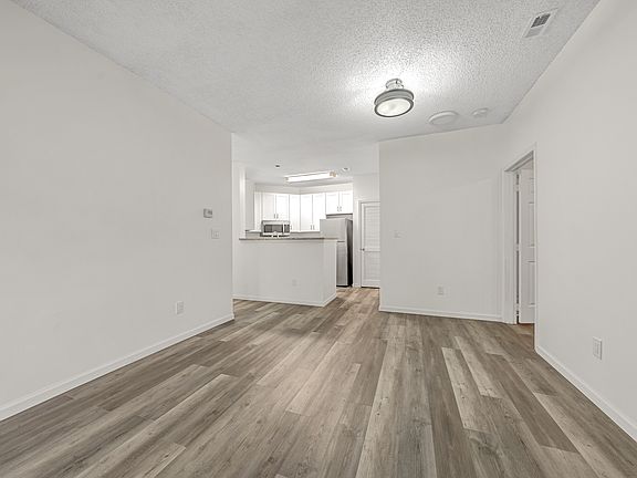 5th image of 4417 Fair Stone Dr APT 103