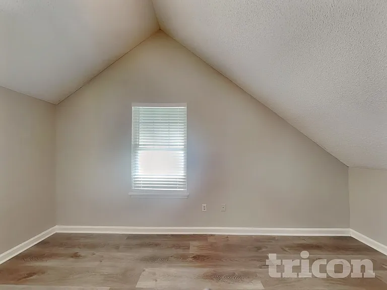 2378 Iron Horse Dr — Photo 9