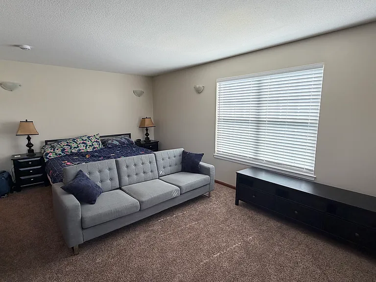 4201 Briarwood Dr #B — Photo 5