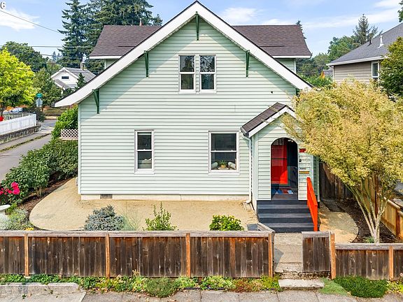 2nd image of 4929 SE 63rd Ave