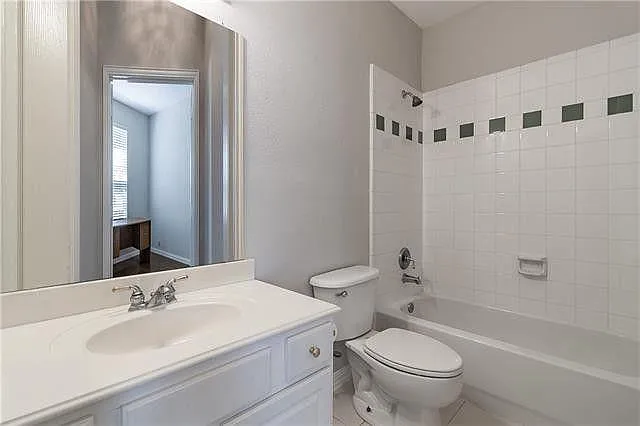 4600 Southpointe Dr — Photo 20
