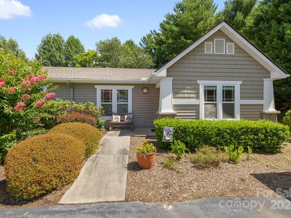 4305 Wood Duck Way, Hendersonville, NC 28792