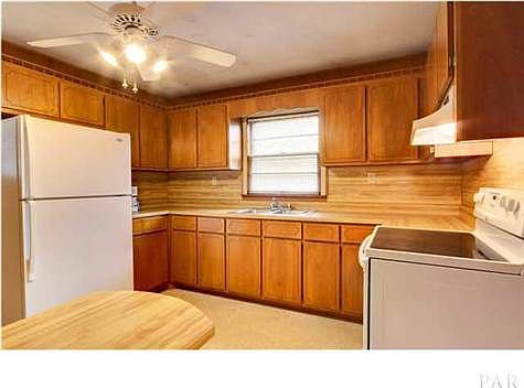 5th image of 9171 Cove Ave
