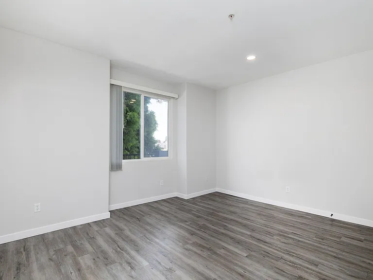 2820 Sawtelle Blvd — Photo 85