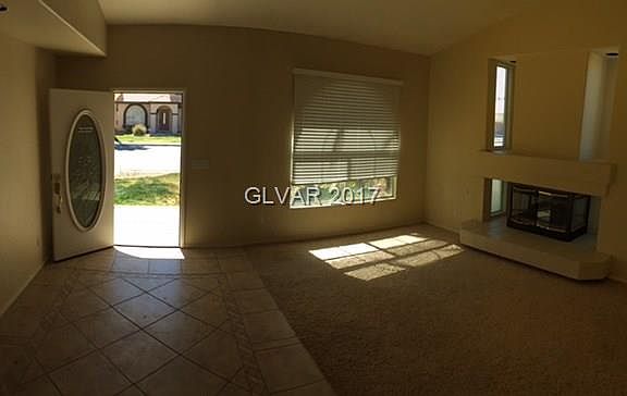 2nd image of 1466 Silver Falls Ave