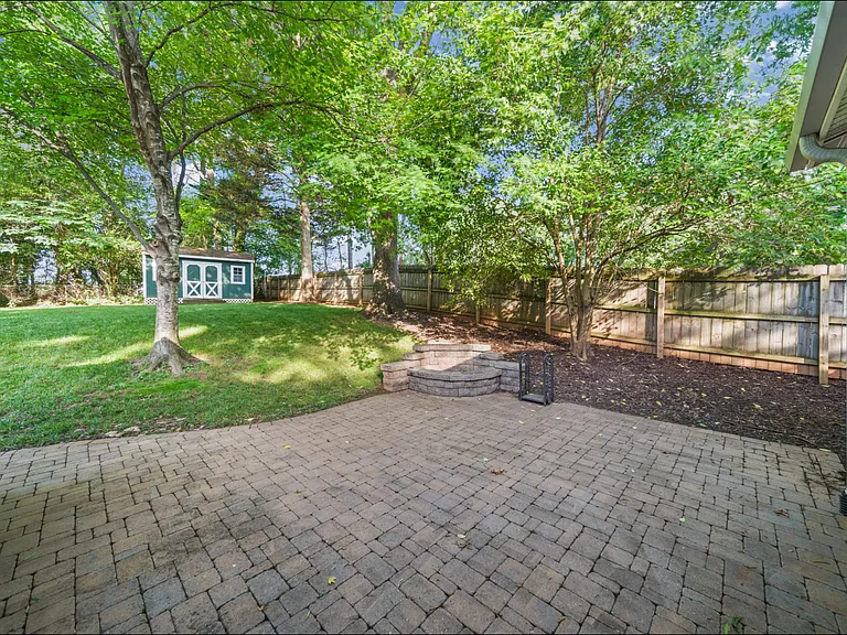 4220 Firwood Ln — Photo 24