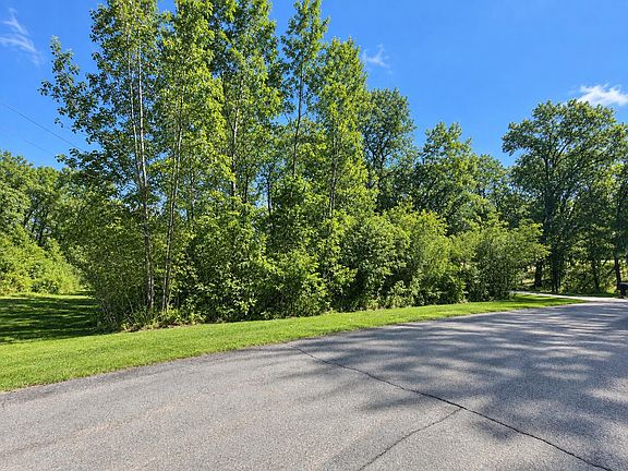 4th image of Marsh Ridge Trl