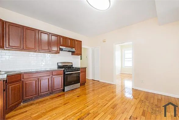 21-23 Monticello Ave #2